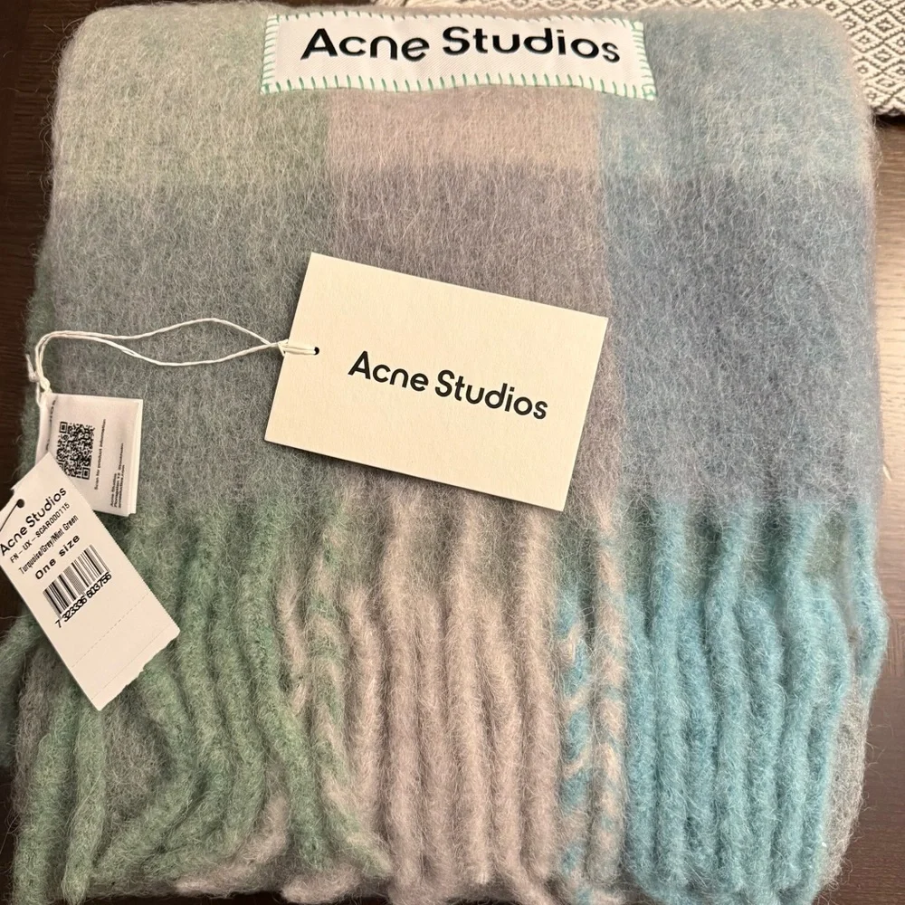 NWT Acne Studios Pastel Multi-Color Cozy Scarf - Picture 2 of 10